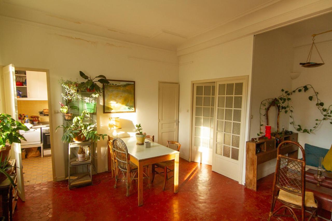 Jolie Dans Cosy En Plein Centre Homestay Marseille